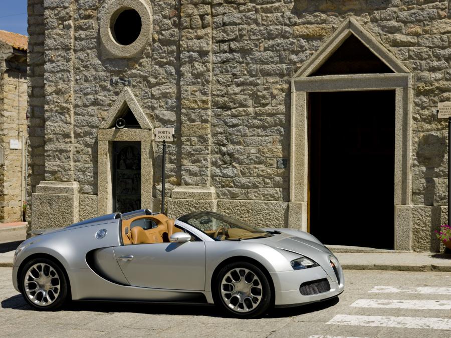  Bugatti Veyron 16.4 Grand Sport Sardinia 2009 года  (фото 4 из 12)